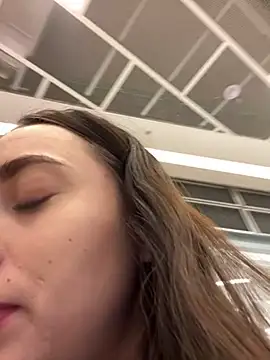 Holly Play online show from January 2025 09:13:02 AM