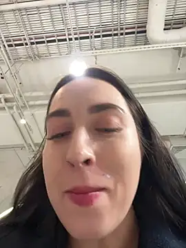 Holly Play online show from January 2025 10:23:02 AM