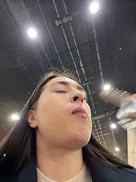 Holly Play online show from February 2025 07:15:02 AM