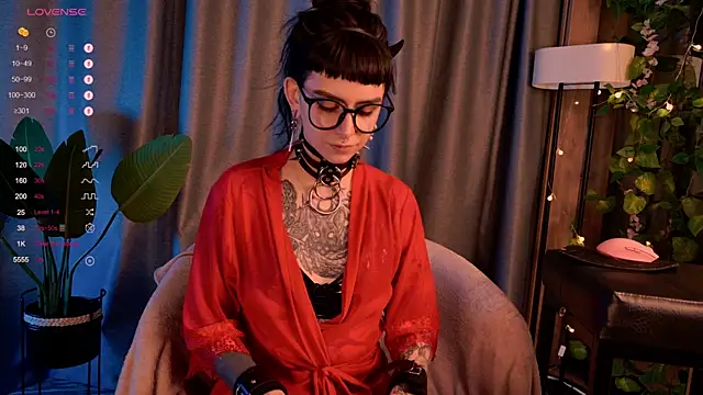 MichaellaMoon online show from December 2024 11:57:02 PM