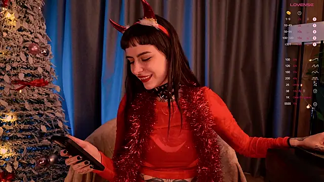 MichaellaMoon online show from December 2024 11:06:02 PM