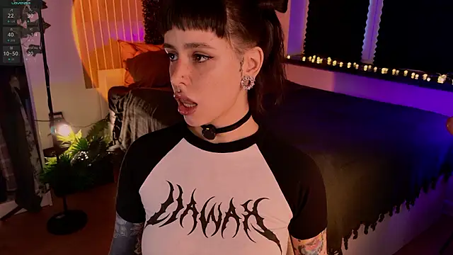 MichaellaMoon online show from March 2026 02:54:02 PM