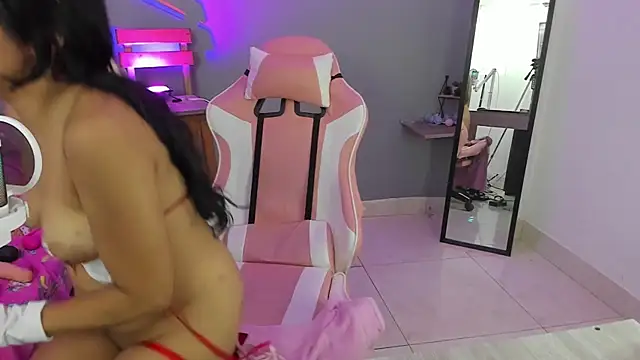 nicol jone1 online show from January 2025 10:42:01 AM