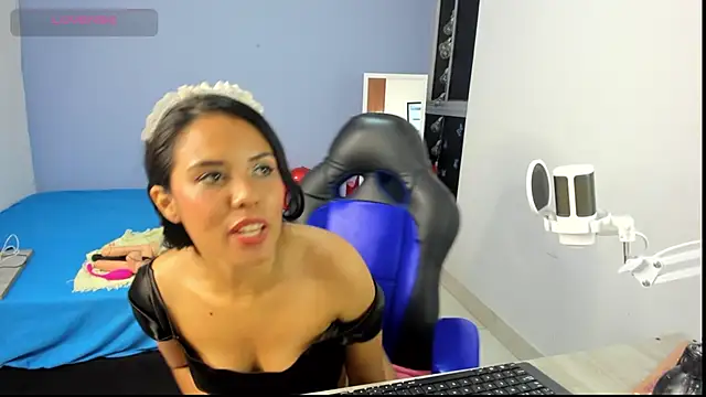 nicol jone1 online show from February 2025 11:01:02 AM