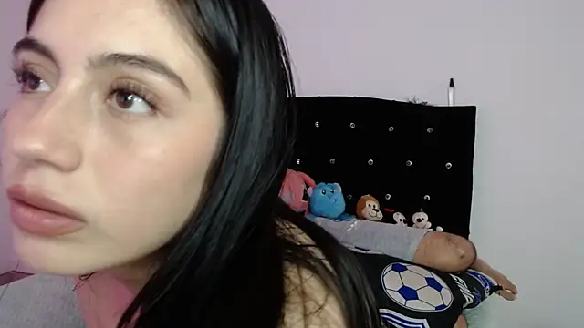 Bonny Bonss online show from May 2026 09:11:02 PM