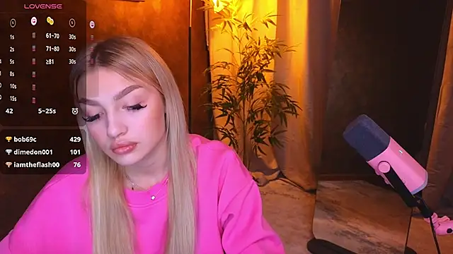 Ella Milla online show from January 2025 11:41:02 AM