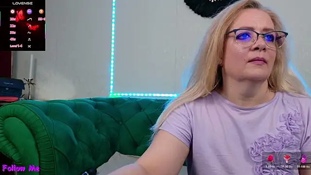 Snapshot of IvanaCharm chatting on July 2026 03:24:02 AM IvanaCharm online show from July 2026 03:24:02 AM