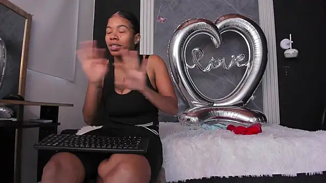 YummyDuooo online show from February 2026 11:50:01 AM