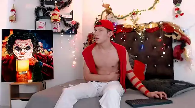 Snapshot of flowers18 chatting on December 2024 07:52:02 PM flowers18 online show from December 2024 07:52:02 PM