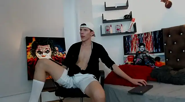 Snapshot of flowers18 chatting on January 2025 09:25:01 PM flowers18 online show from January 2025 09:25:01 PM