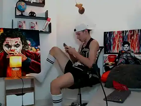 Snapshot of flowers18 chatting on January 2025 12:43:02 AM flowers18 online show from January 2025 12:43:02 AM