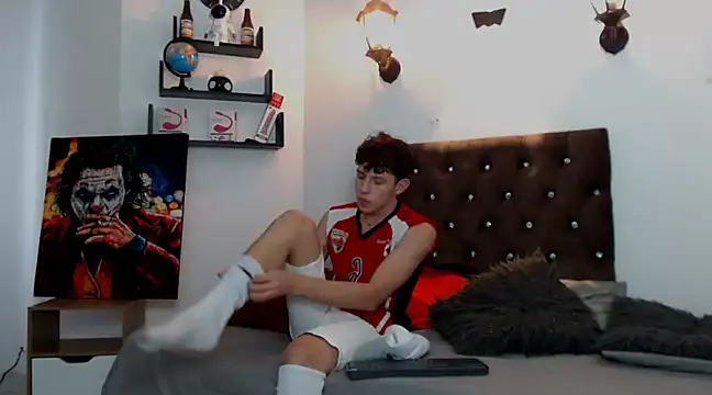 Snapshot of flowers18 chatting on January 2025 09:36:01 PM flowers18 online show from January 2025 09:36:01 PM