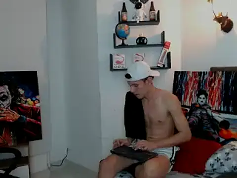 Snapshot of flowers18 chatting on February 2025 12:07:01 AM flowers18 online show from February 2025 12:07:01 AM