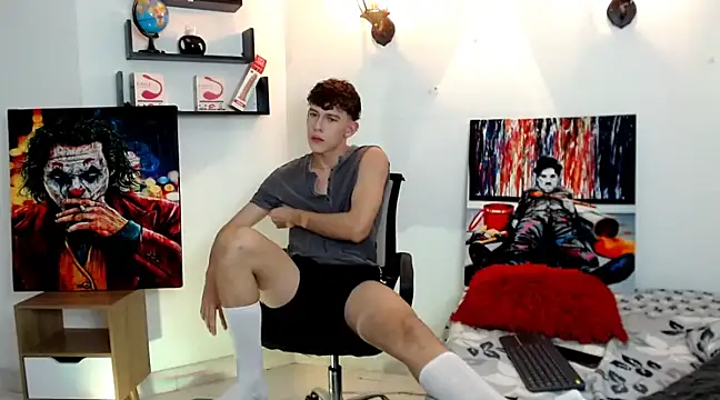 Snapshot of flowers18 chatting on February 2025 10:09:01 PM flowers18 online show from February 2025 10:09:01 PM