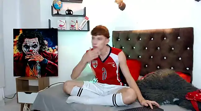 Snapshot of flowers18 chatting on February 2025 09:15:01 PM flowers18 online show from February 2025 09:15:01 PM