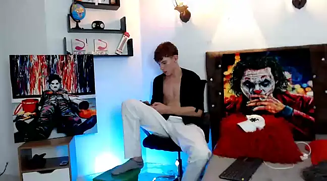 Snapshot of flowers18 chatting on February 2025 11:04:01 PM flowers18 online show from February 2025 11:04:01 PM