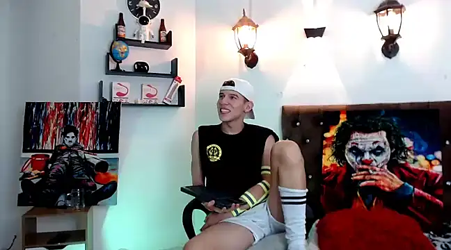 Snapshot of flowers18 chatting on February 2025 01:30:02 AM flowers18 online show from February 2025 01:30:02 AM