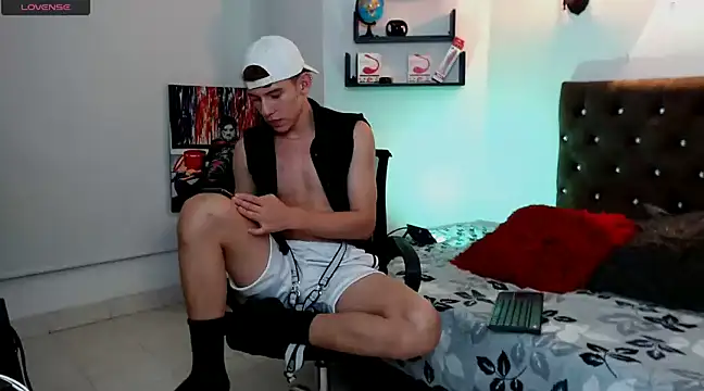 Snapshot of flowers18 chatting on March 2025 02:04:01 AM flowers18 online show from March 2025 02:04:01 AM