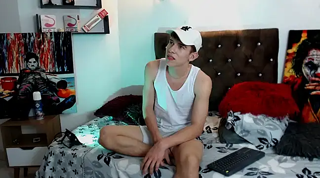 Snapshot of flowers18 chatting on March 2025 12:20:02 AM flowers18 online show from March 2025 12:20:02 AM