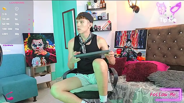 Snapshot of flowers18 chatting on October 2025 09:45:01 PM flowers18 online show from October 2025 09:45:01 PM