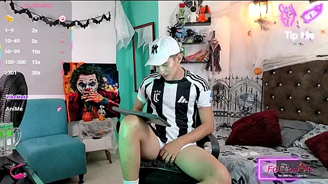 Snapshot of flowers18 chatting on October 2025 10:19:01 PM flowers18 online show from October 2025 10:19:01 PM