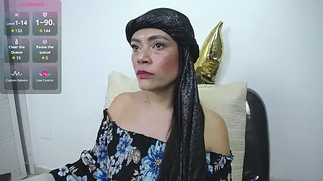 shantala krisha online show from September 2025 07:59:01 PM