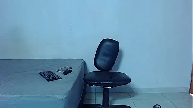 Snapshot of mikecoper_23 chatting on February 2026 02:13:01 PM mikecoper 23 online show from February 2026 02:13:01 PM