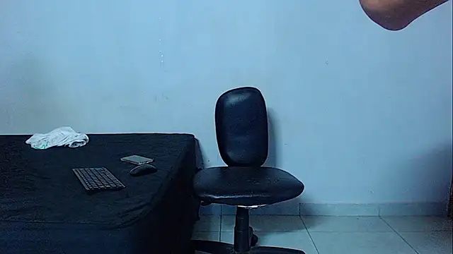 Snapshot of mikecoper_23 chatting on February 2026 02:32:02 AM mikecoper 23 online show from February 2026 02:32:02 AM