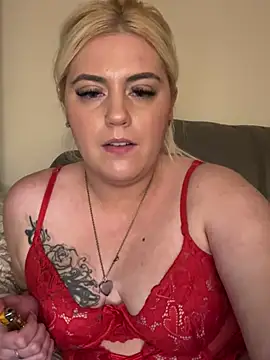 Blondiee3088 online show from February 2025 06:26:01 PM