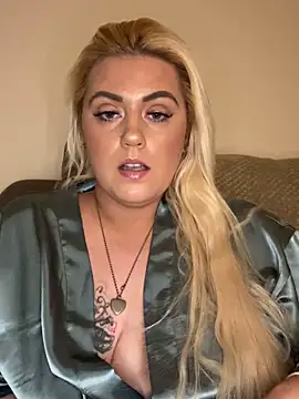 Blondiee3088 online show from February 2025 08:47:02 PM