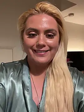 Blondiee3088 online show from February 2025 08:41:02 PM