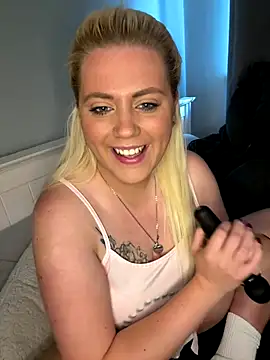 Blondiee3088 online show from October 2025 11:58:01 AM