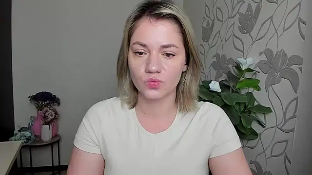 MariaSttone online show from September 2025 10:42:02 AM