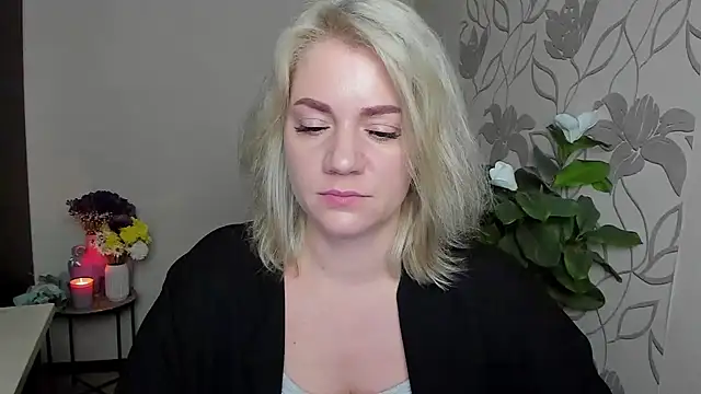 MariaSttone online show from November 2025 07:14:01 PM