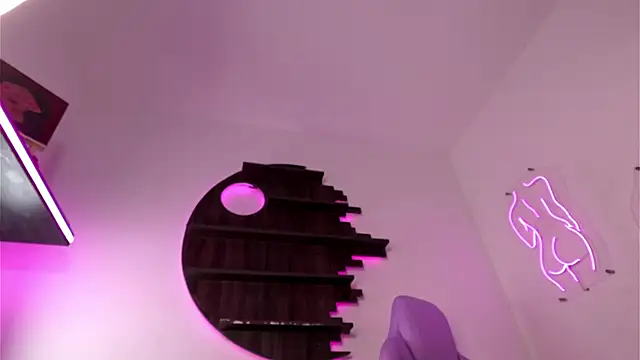 Snapshot of nicollefiorett chatting on December 2024 12:21:02 AM nicollefiorett online show from December 2024 12:21:02 AM