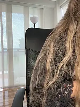 Snapshot of nicollefiorett chatting on September 2025 08:53:02 PM nicollefiorett online show from September 2025 08:53:02 PM