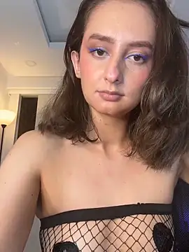 nicollefiorett online show from March 2026 12:49:02 AM