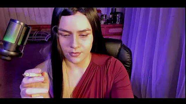 Snapshot of isabelacooperr chatting on February 2026 05:19:02 AM isabelacooperr online show from February 2026 05:19:02 AM