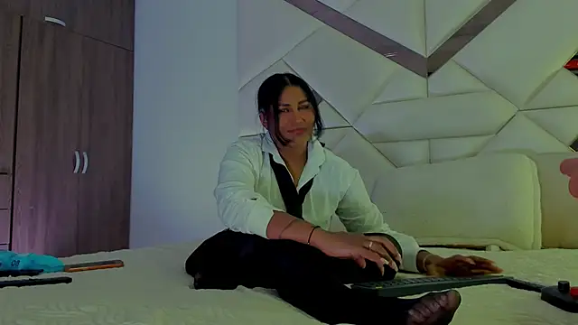 StormyButty18 online show from December 2025 01:24:01 AM