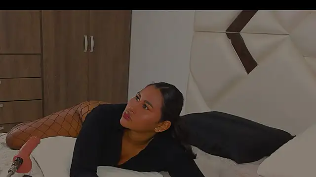 StormyButty18 online show from March 2026 11:08:01 PM