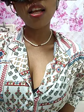 sandy naughty online show from February 2026 04:14:02 PM