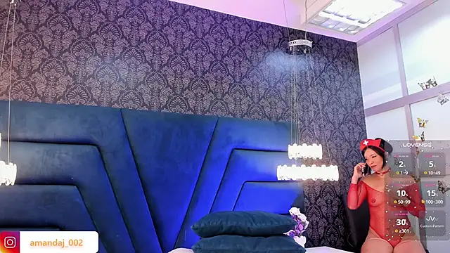 amandaaJones  online show from October 2025 07:34:02 PM