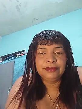 Snapshot of _violetta_- chatting on July 2026 01:32:02 AM violetta - online show from July 2026 01:32:02 AM