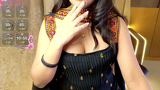 Snapshot of Punjabi_Queen1 chatting on December 2024 06:20:02 PM Punjabi Queen1 online show from December 2024 06:20:02 PM