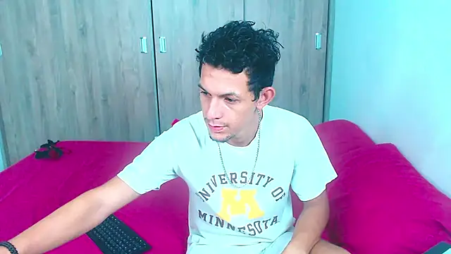 meridandwither online show from February 2026 11:29:01 AM