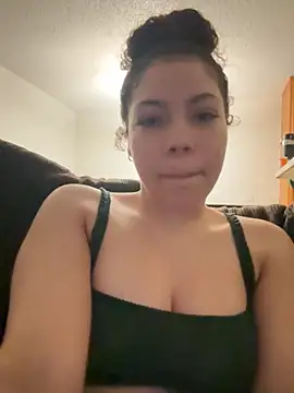 Snapshot of ladylavish chatting on April 2026 09:29:01 AM ladylavish online show from April 2026 09:29:01 AM