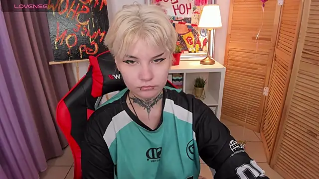 mekurisu online show from March 2025 04:38:02 AM