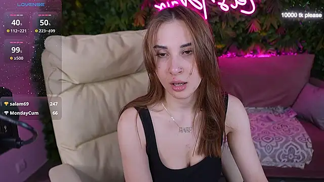 JennyyLuv online show from March 2025 04:35:02 PM