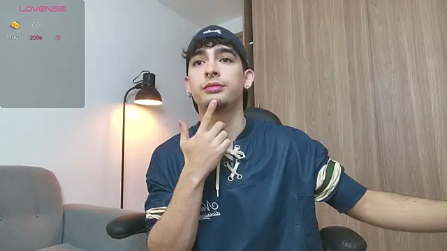 zenn rush1 online show from February 2025 01:32:01 PM