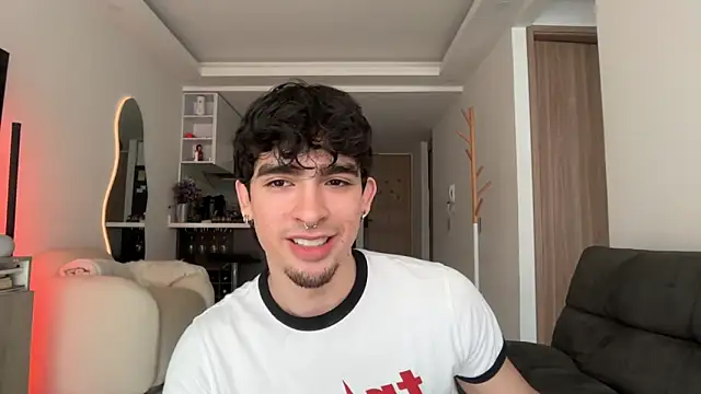 zenn rush1 online show from November 2025 12:38:01 PM